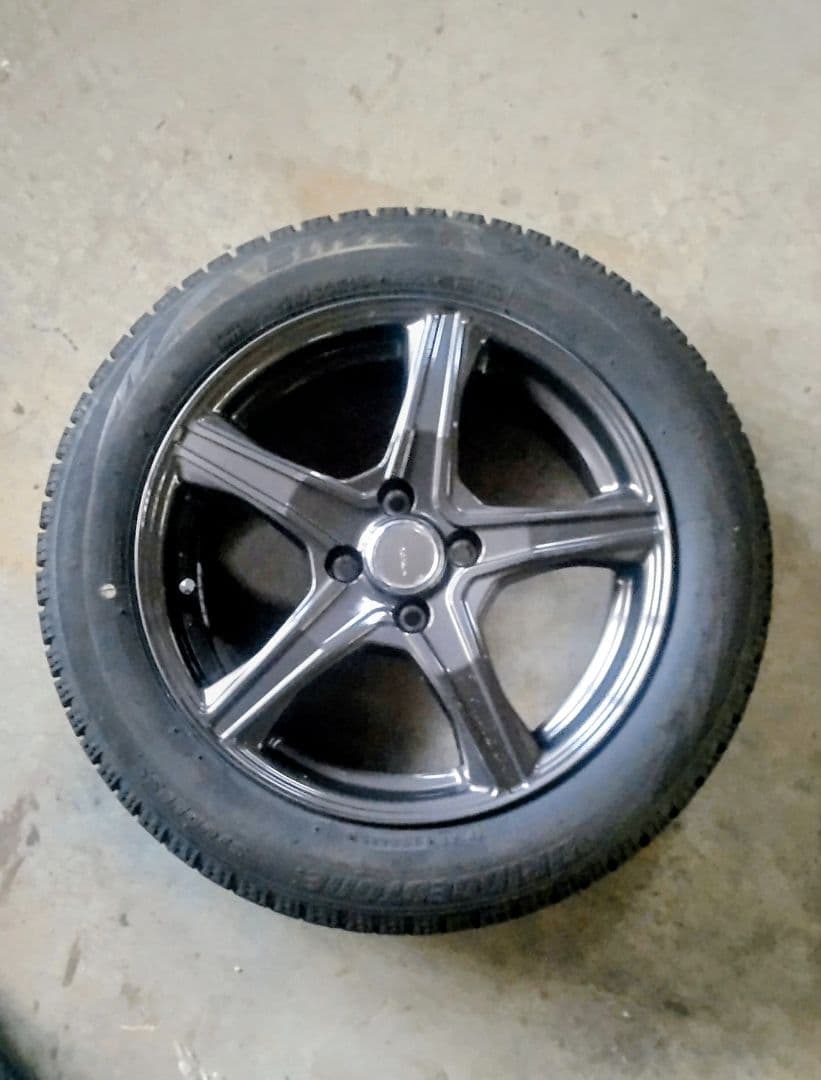 16インチ ブラックメタリック ホイールセット