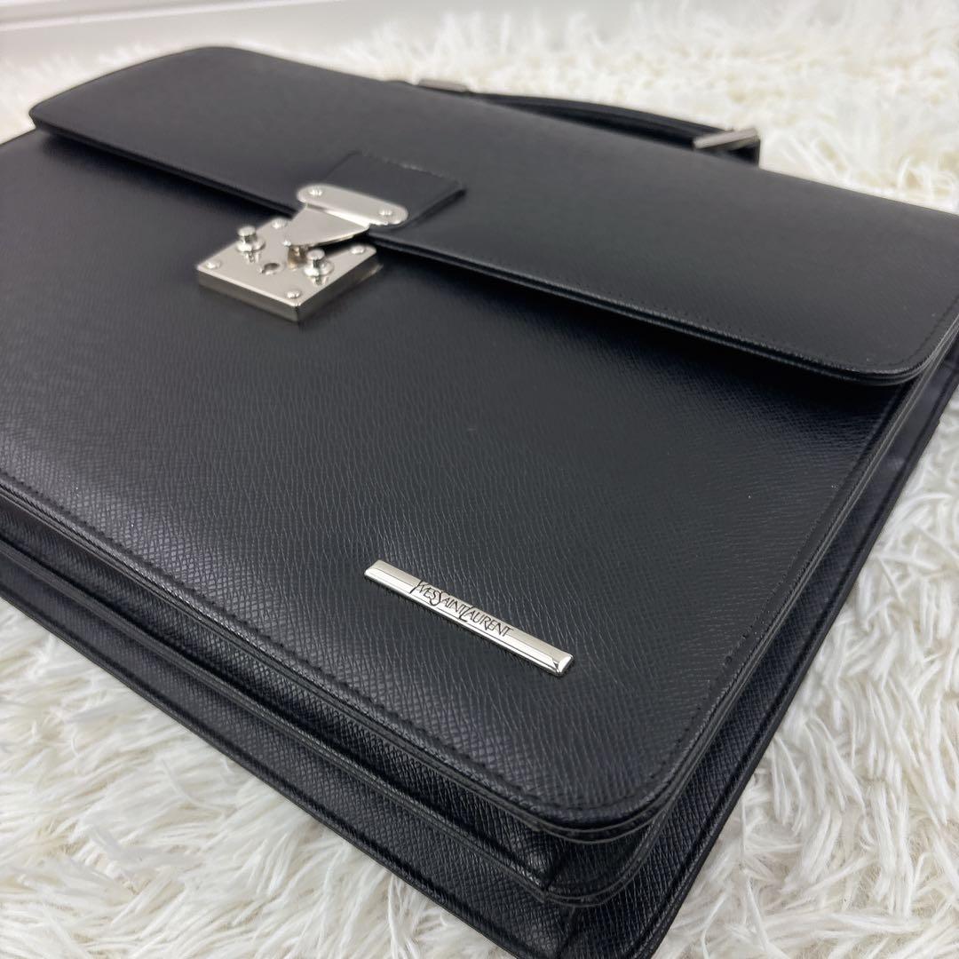 YSLイヴサンローラン ブリーフケース 黒 鍵付き フラップ オールレザー