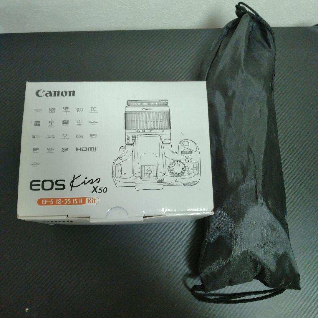 Canon Kiss X50　スマホ転送OK　シンプル操作の一眼レフ　三脚付き
