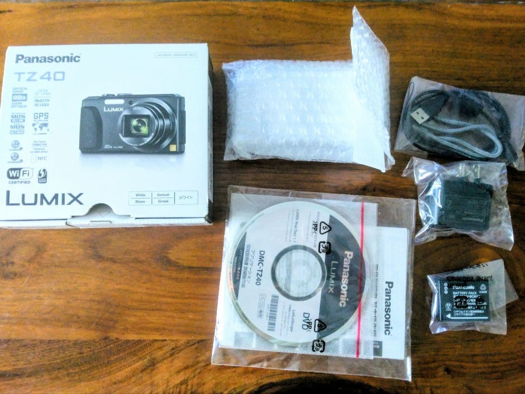 パナソニック LUMIX DMC-TZ40　デジカメ　ルミックス　白