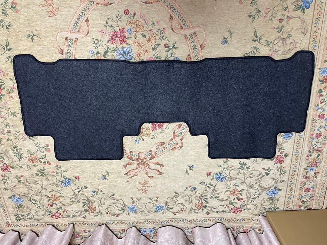 ハリアー60系　トヨタ純正トノカバー＆ラゲジソフトトレイ&リアマットセット