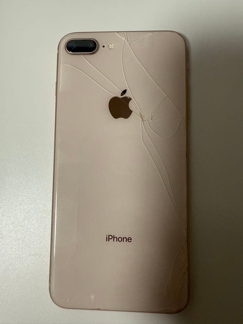 スマートフォン本体 iPhone 8 Plus