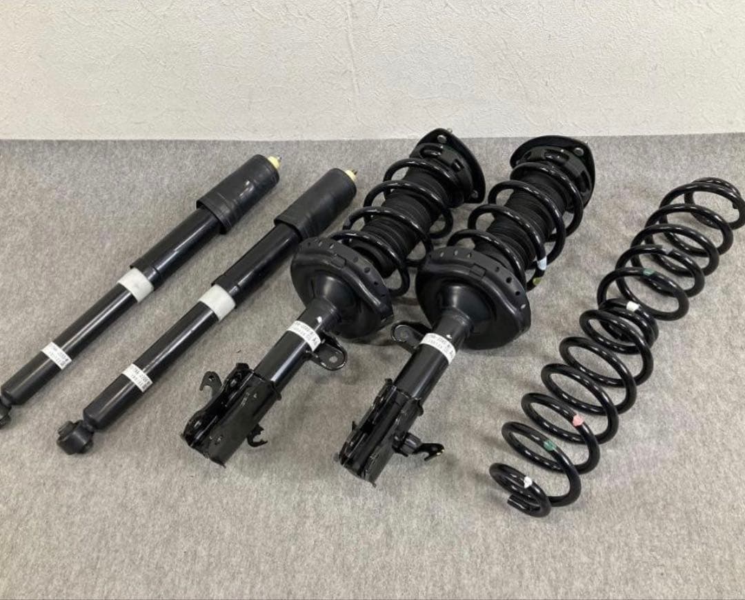 ホンダステップワゴンrp3サスペンションキット 一式 新車外し