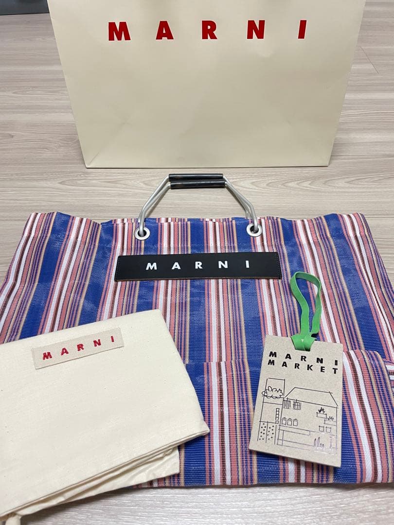 【MARNI】フラワーカフェ限定 ストライプ ナイロン トートバッグ(ブルー)