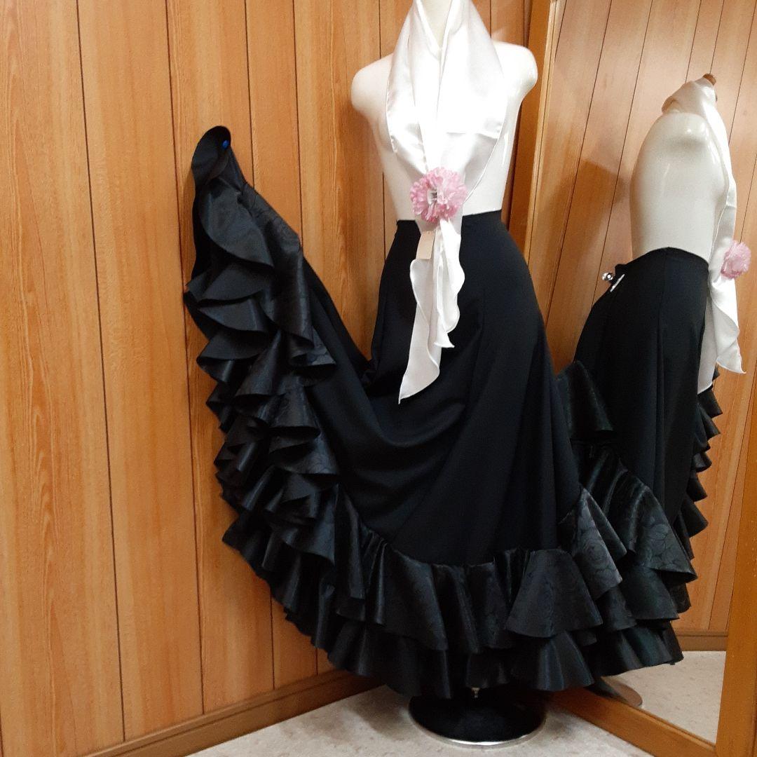 フラメンコ衣装　☆ファルダのみ　ブラックファルダ豪華フリル
