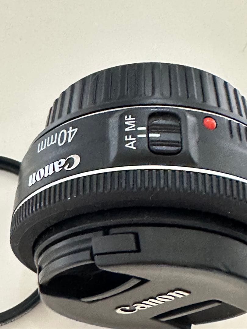 Canon EF 40mm F2.8 STM パンケーキレンズ