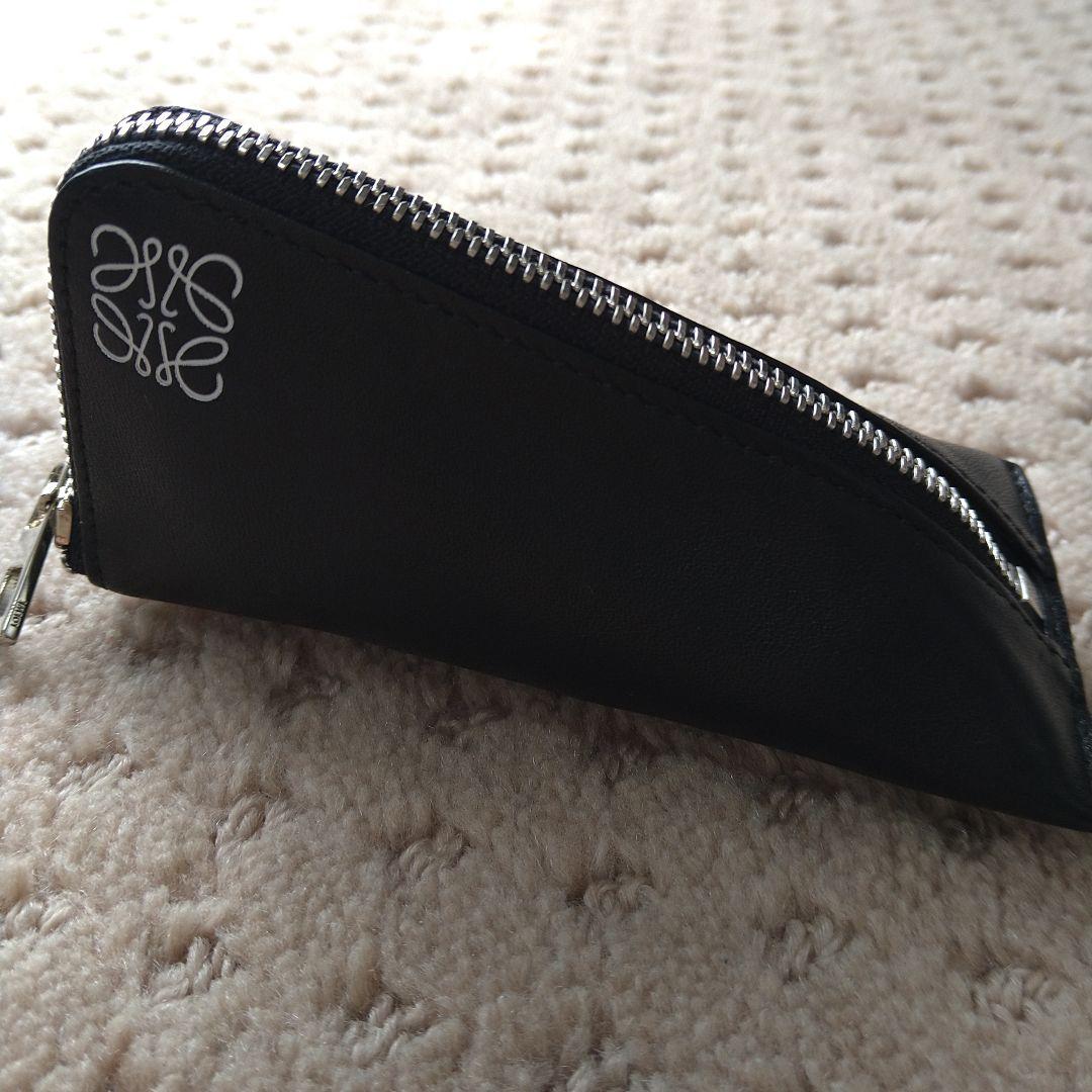 ロエベ　アナグラム　ケース