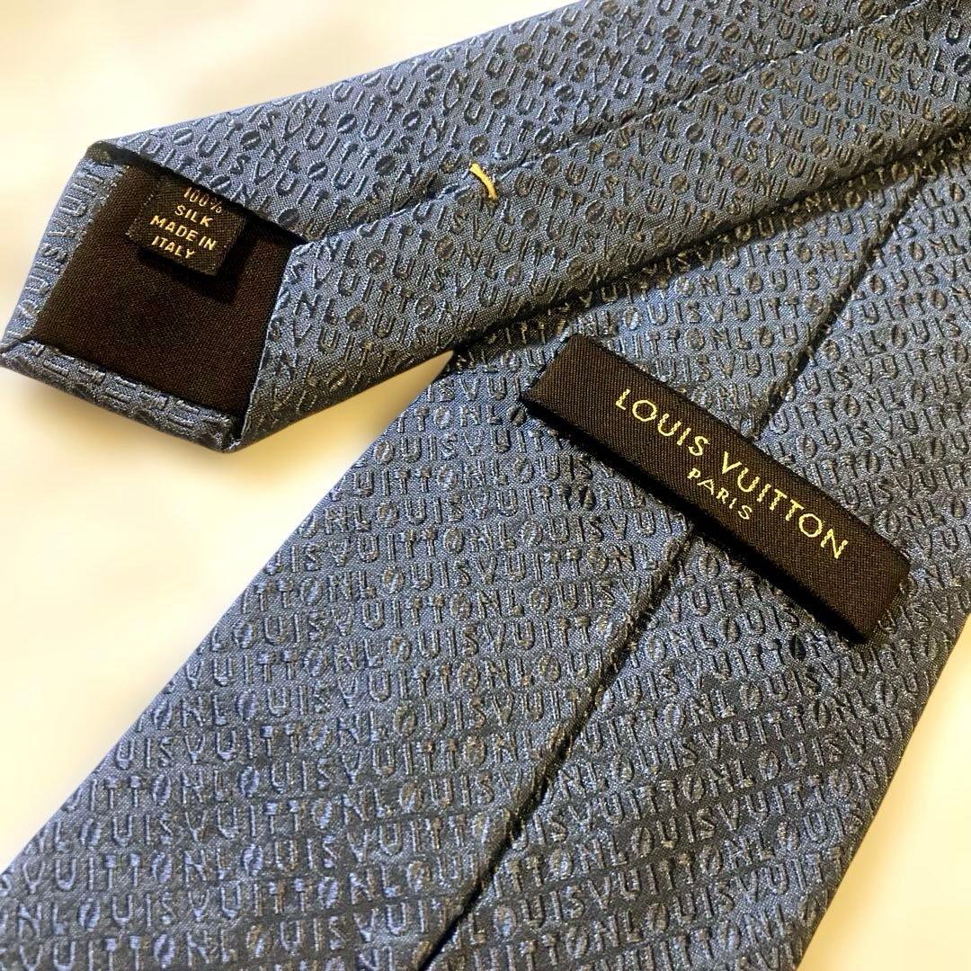 LOUIS VUITTON ネクタイ ★美品.ロゴ総柄.肉厚.イタリア製.シルク
