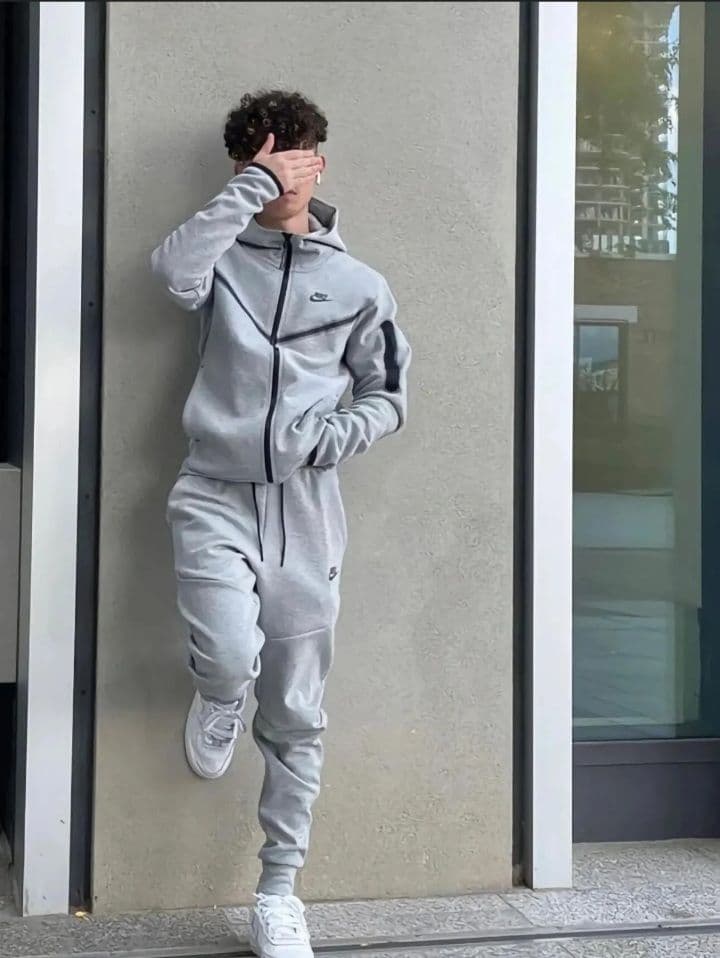 NIKE　テックフリース　セットアップ　上下　グレー　M　正規品