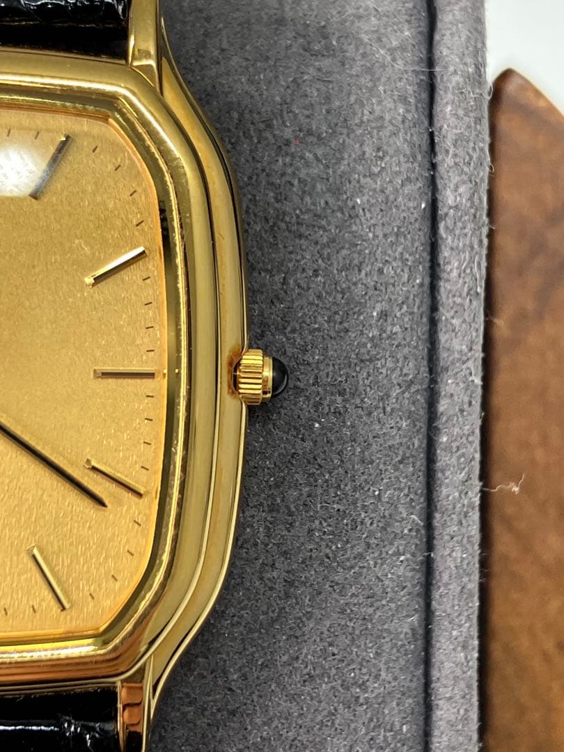 SEIKO DOLCE 腕時計5E61-5A10 クオーツ ゴールド【A876】