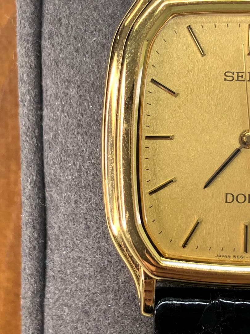 SEIKO DOLCE 腕時計5E61-5A10 クオーツ ゴールド【A876】