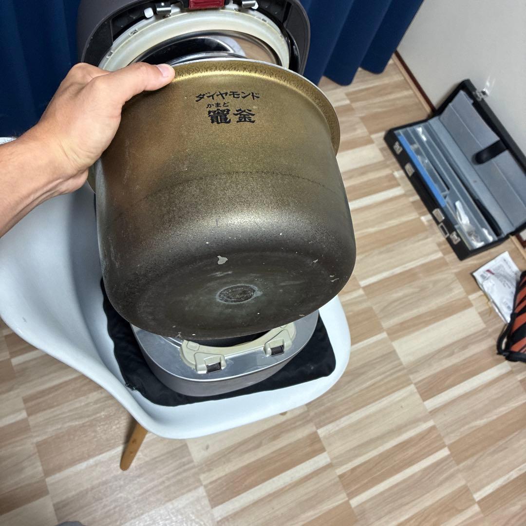 炊飯器 1升 可変圧力おどり炊き 全面発熱5段IH式 SR-MPA181-T