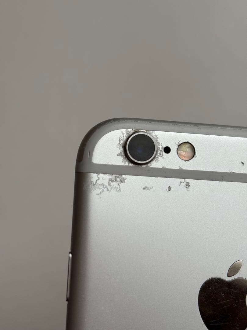 iPhone 6s シルバー 本体 ひび割れあり