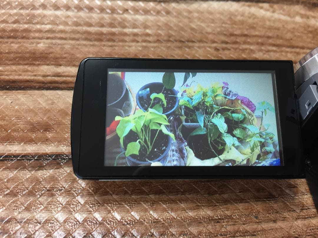 超美品　撮影画像あり　JVC　GZ-E220　付属品有　FULLHD　光学40倍