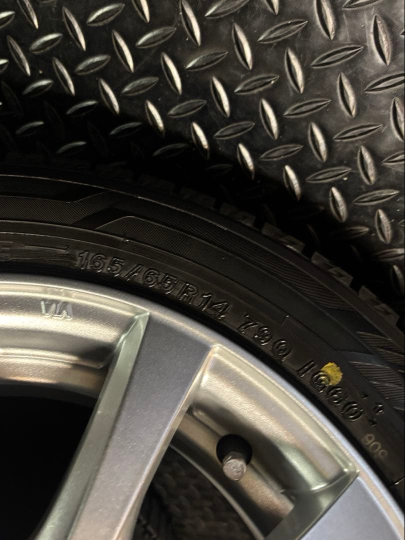 ◇送料込み◇165/65R14YOKOHAMA中古スタッドレス4本 2024年製