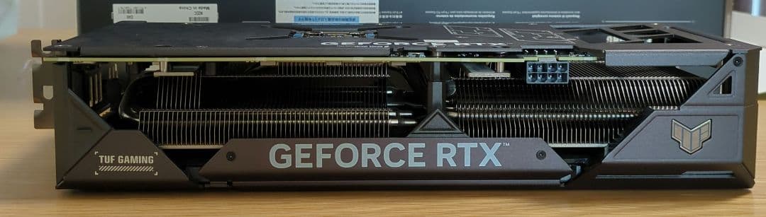 グラフィックボード・グラボ・ビデオカード ASUS GeForce RTX4070 TUF Gaming