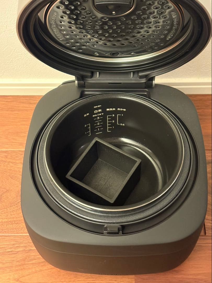 バルミューダ ザ・ゴハン ブラック 3合炊き K08A-BK