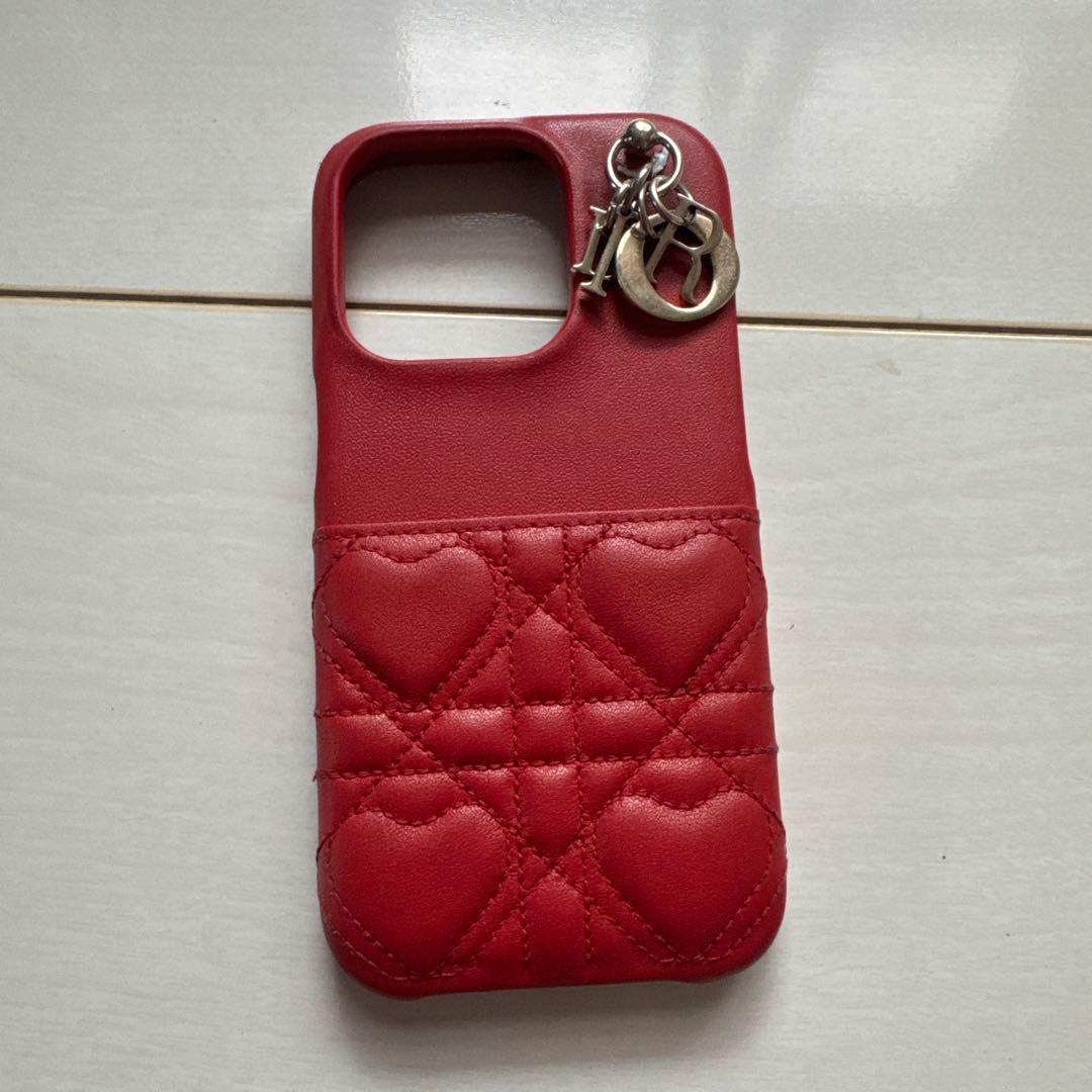 LADY DIOR iPhone15pro ケース ハート キルティング　破損有
