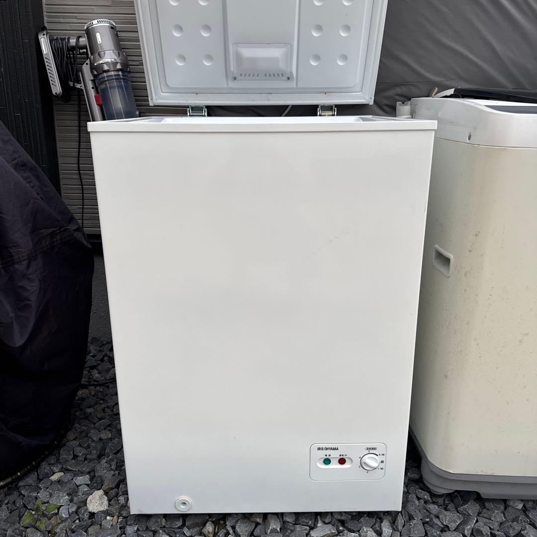 IRISOHYAMA アイリスオーヤマ　ホワイト 冷凍庫 温度調整