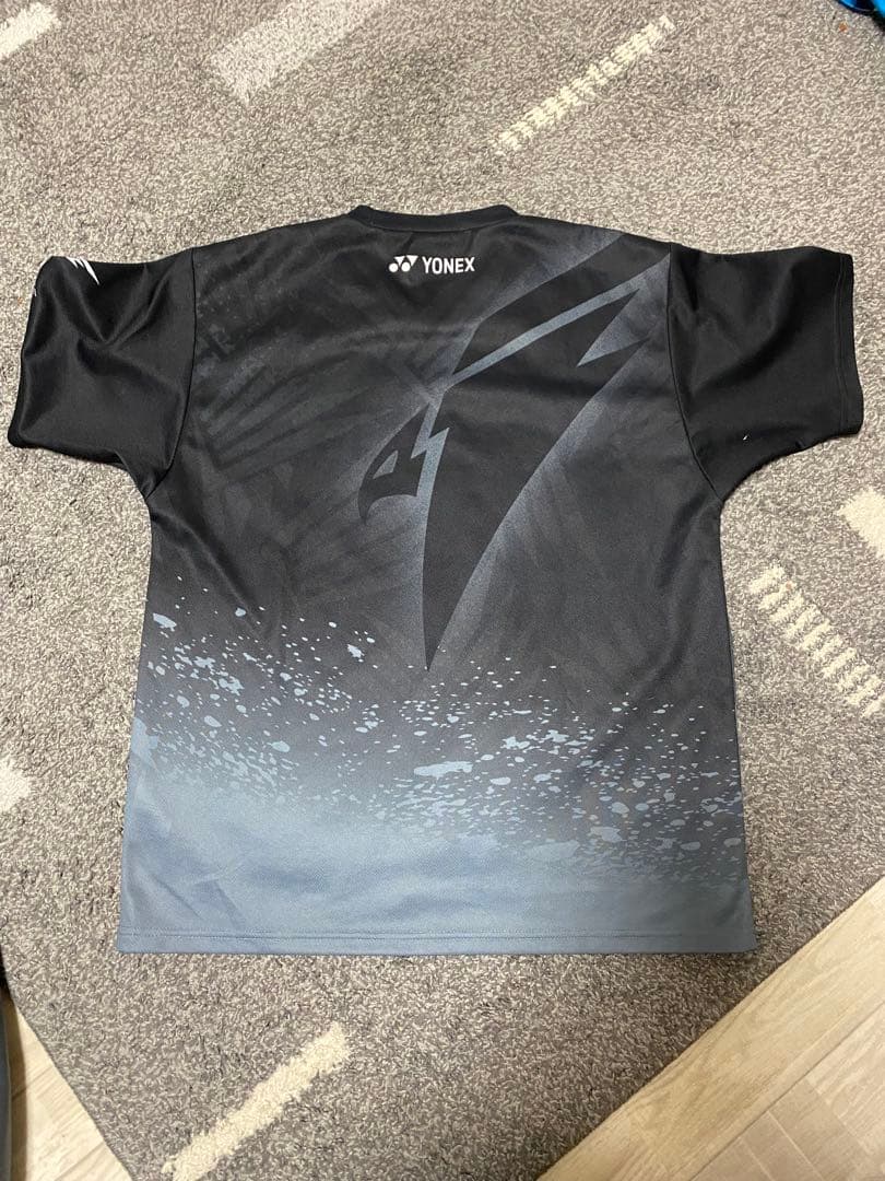 YONEX ボルトレイジ　Tシャツ