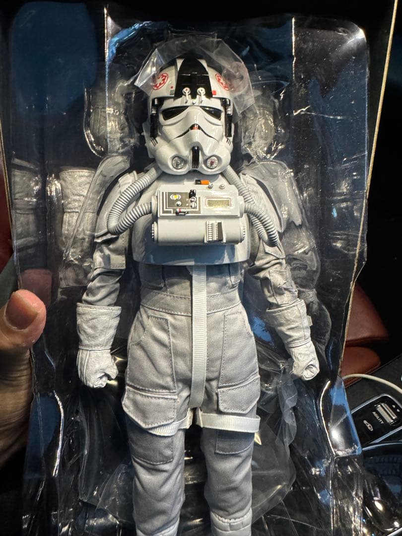 最終値下げスターウォーズミリタリーズ・オブ・スターウォーズ　AT-ATパイロット