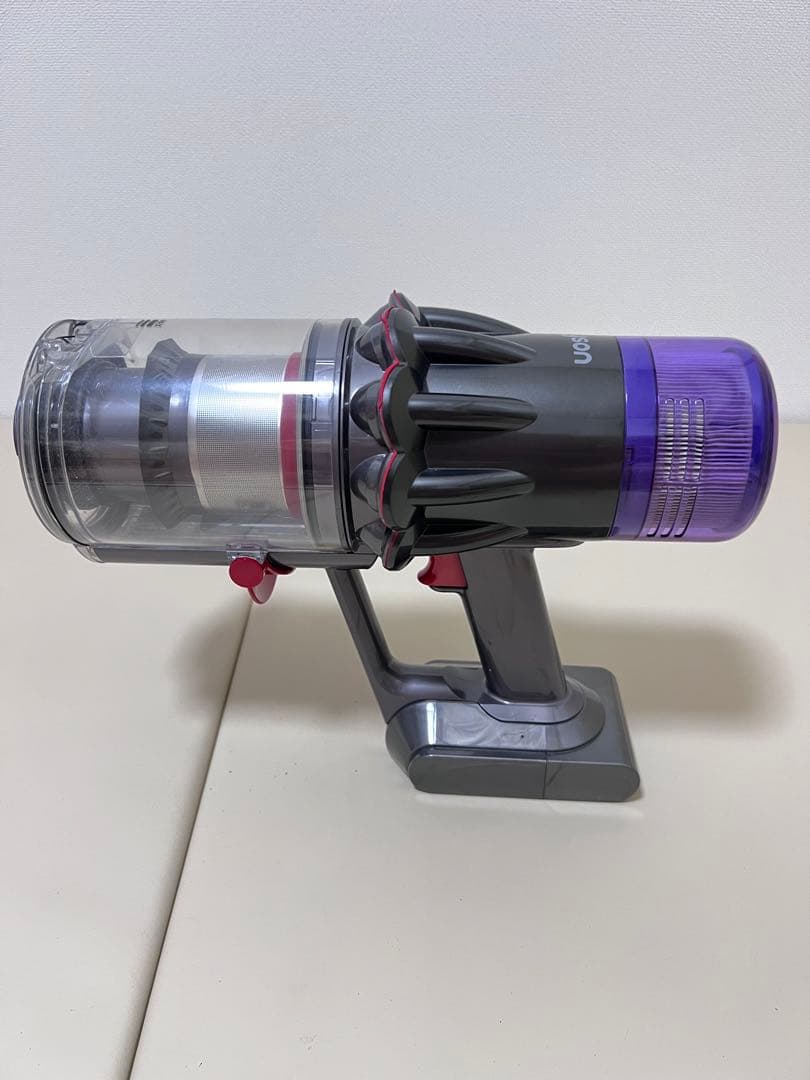 ダイソン Digital Slim Fluffy SV18 本体のみ