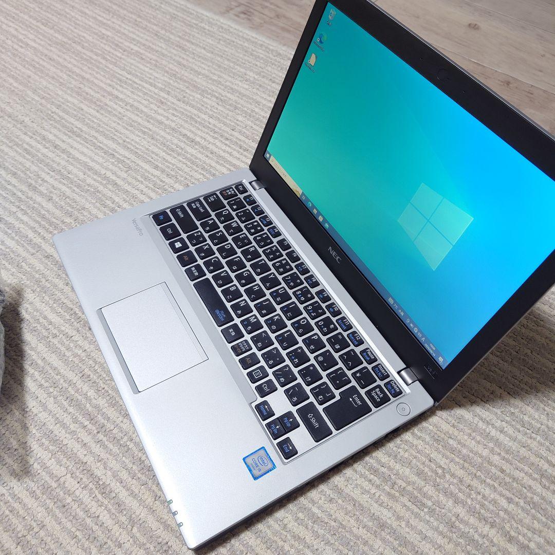 第6世代CPU/8GB/500GB Windows10 Libre Office