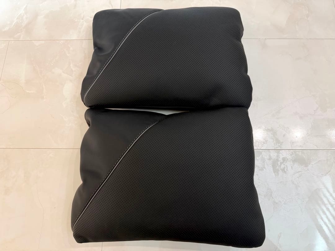 未使用◻️本革メルセデスGLS600マイバッハ純正クッション◻️2個セット◻️ブラック