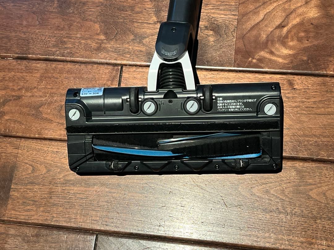 シャーク　スティッククリーナー　CS150JAEごみ収集ドック付。状態良好