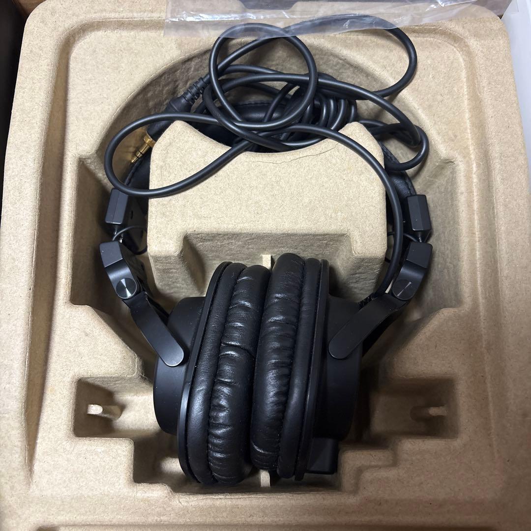 【美品】YAMAHA スタジオモニターヘッドホン HPH-MT5 ブラック