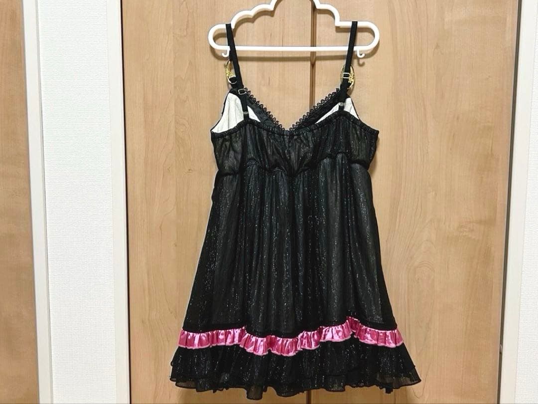 GOLDS♡肩紐ゴールドプレート♡バックルベルト♡シャイニー素材×ピンク♡キャミ