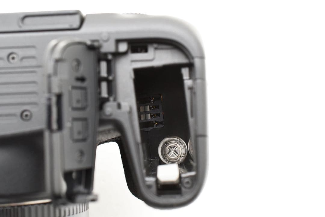 デジタル一眼レフカメラ Canon EOS Kiss X10i 標準レンズセット