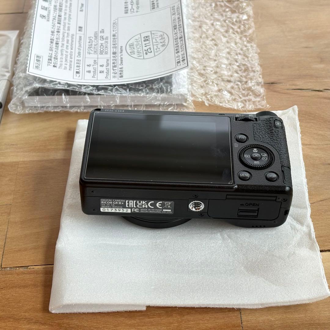 【極美品】 RICOH GRIIIx 【2025年11月分　付属品多数】