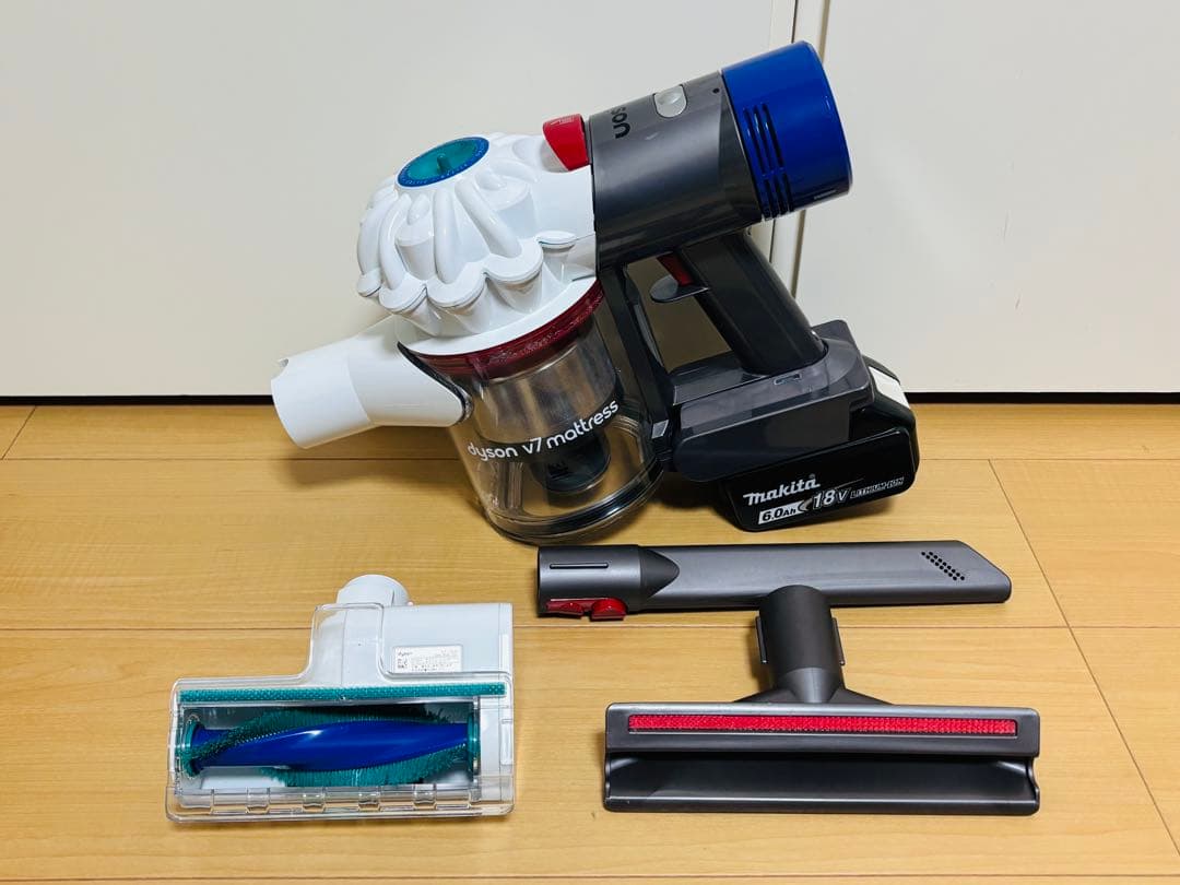 【美品】ダイソン v7 マキタバッテリー仕様 付属品3点付