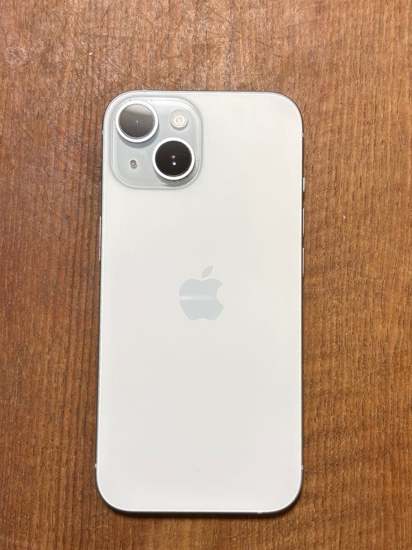 Apple iPhone 15 128GB ホワイト 本体　SIMフリー
