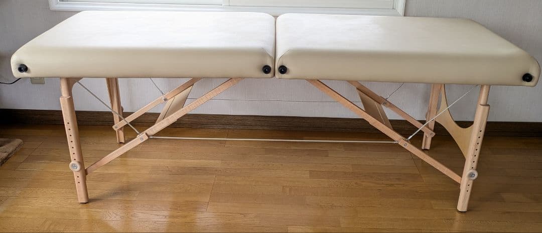 ※8月2日処分※　NOMAD社製　エクスプレッソマッサージベッド