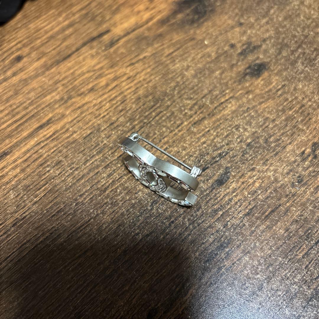 パ*ダ様 最終値下げ❗️【超美品】CHANEL ダブルCロゴブローチ クリスタル