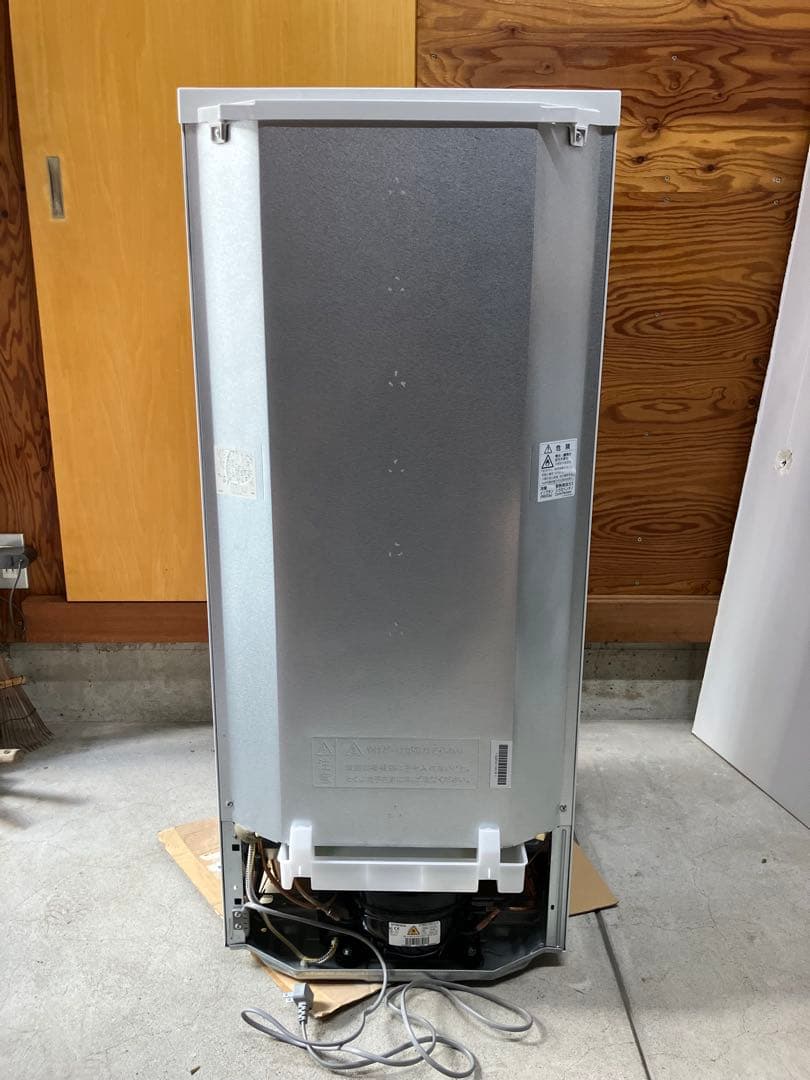 シャープ2ドア　つけかえどっちもドア冷蔵庫 ホワイト　137リットル