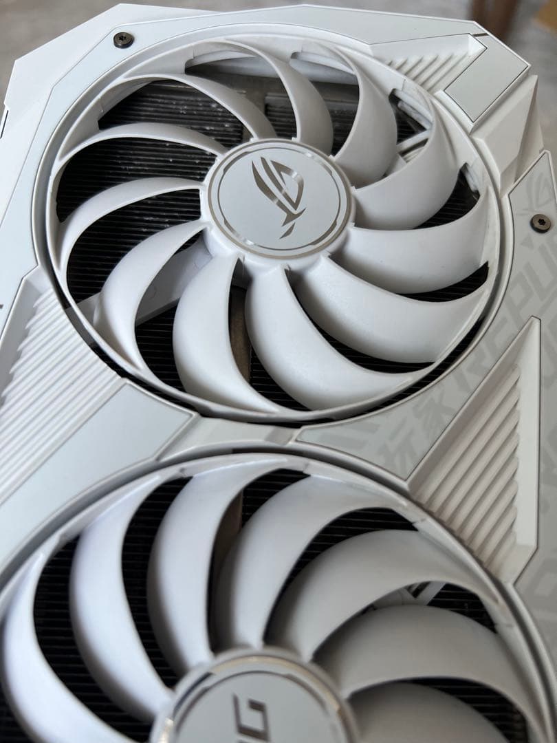 グラフィックボード・グラボ・ビデオカード rog GeForce RTX3090 O24G white