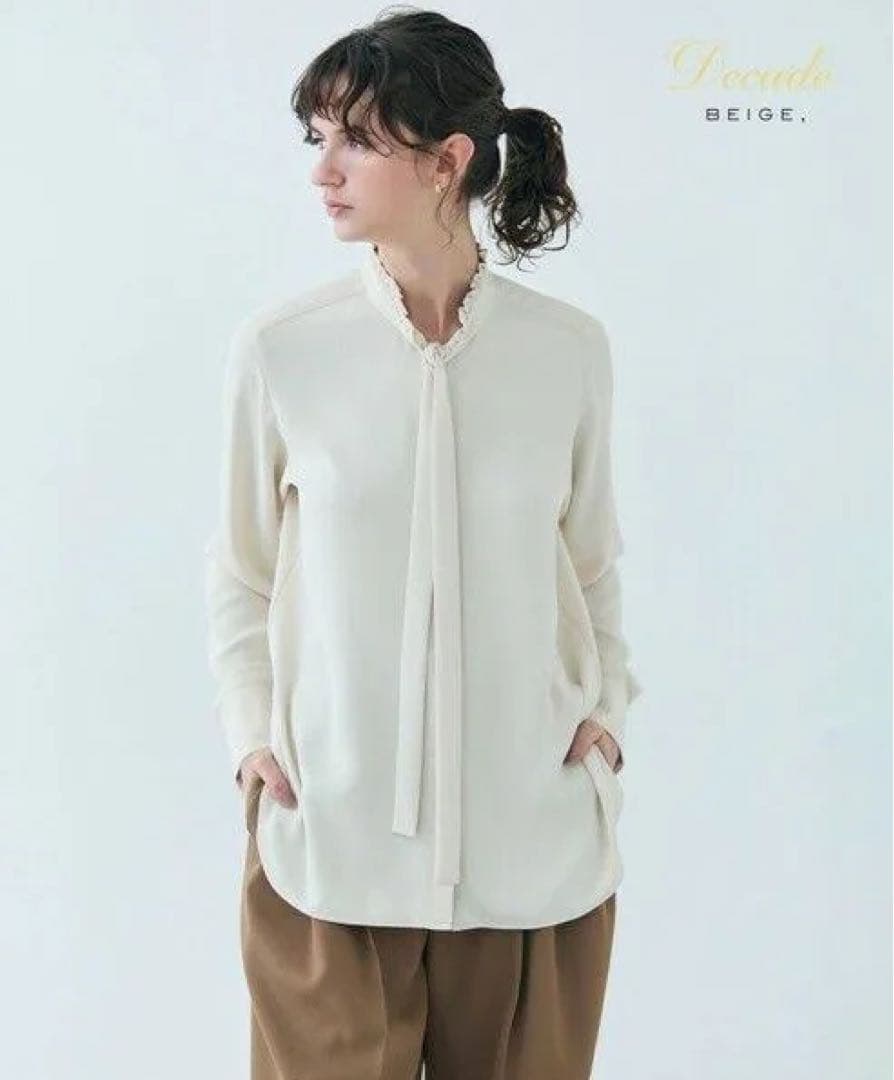 ベイジブラウス2