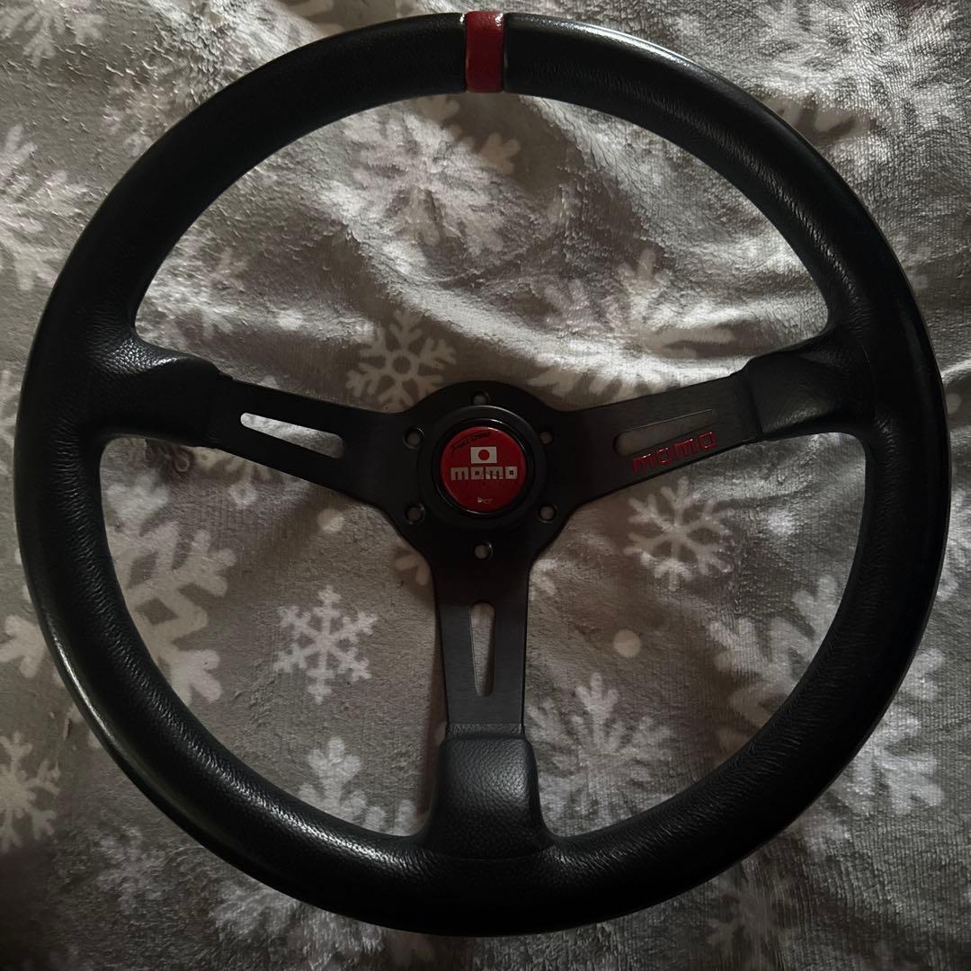 momoステアリング 35φ 即日発送可能 最終値下げ