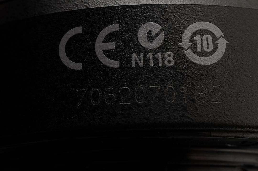 [美品] キャノン Canon EOS Kiss X8i レンズキット