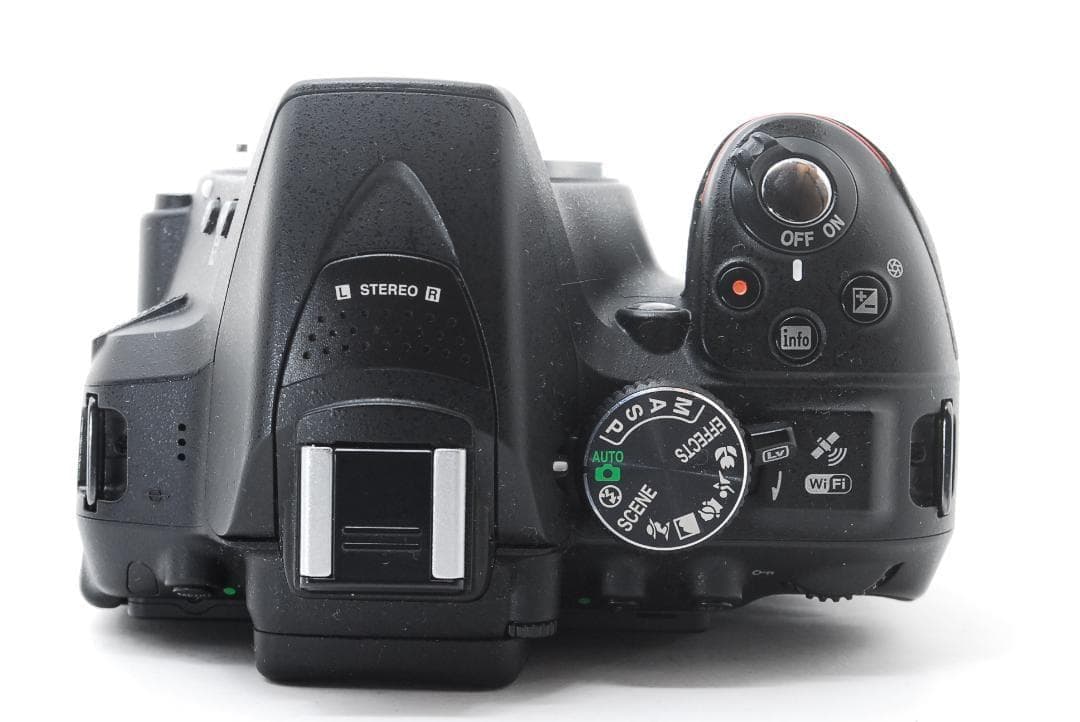 初心者◎ Nikon D5300 ダブルズーム VR2本付 美品