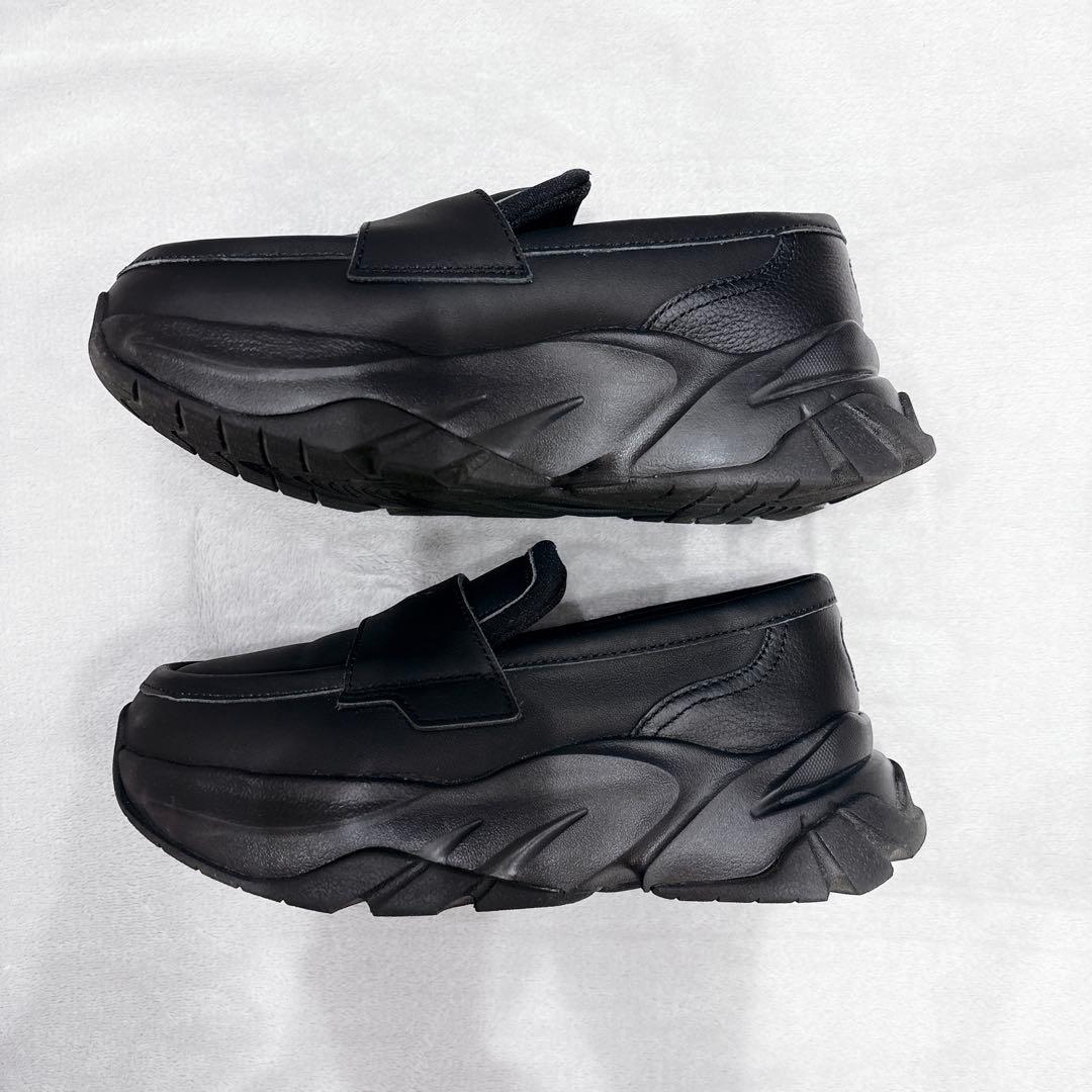 美品★ PUMA プーマ ウィメンズ ローファー　22cm 黒　ブラック