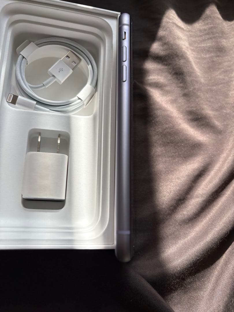 Apple iPhone 11 パープル 本体 充電器付き