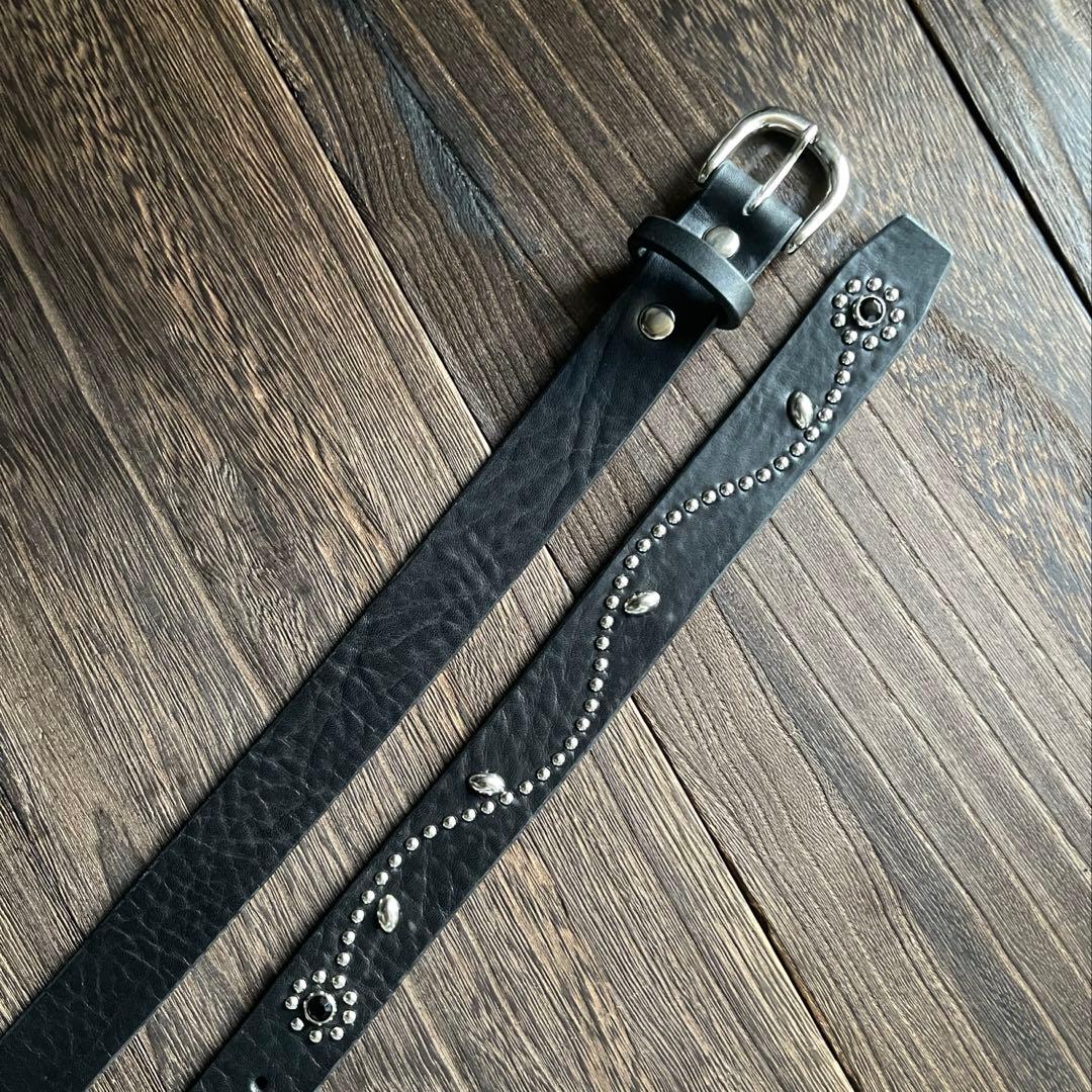 スタッズナローロングベルト　2.4cmシルバーシボ　フラワー　HTC CALEE