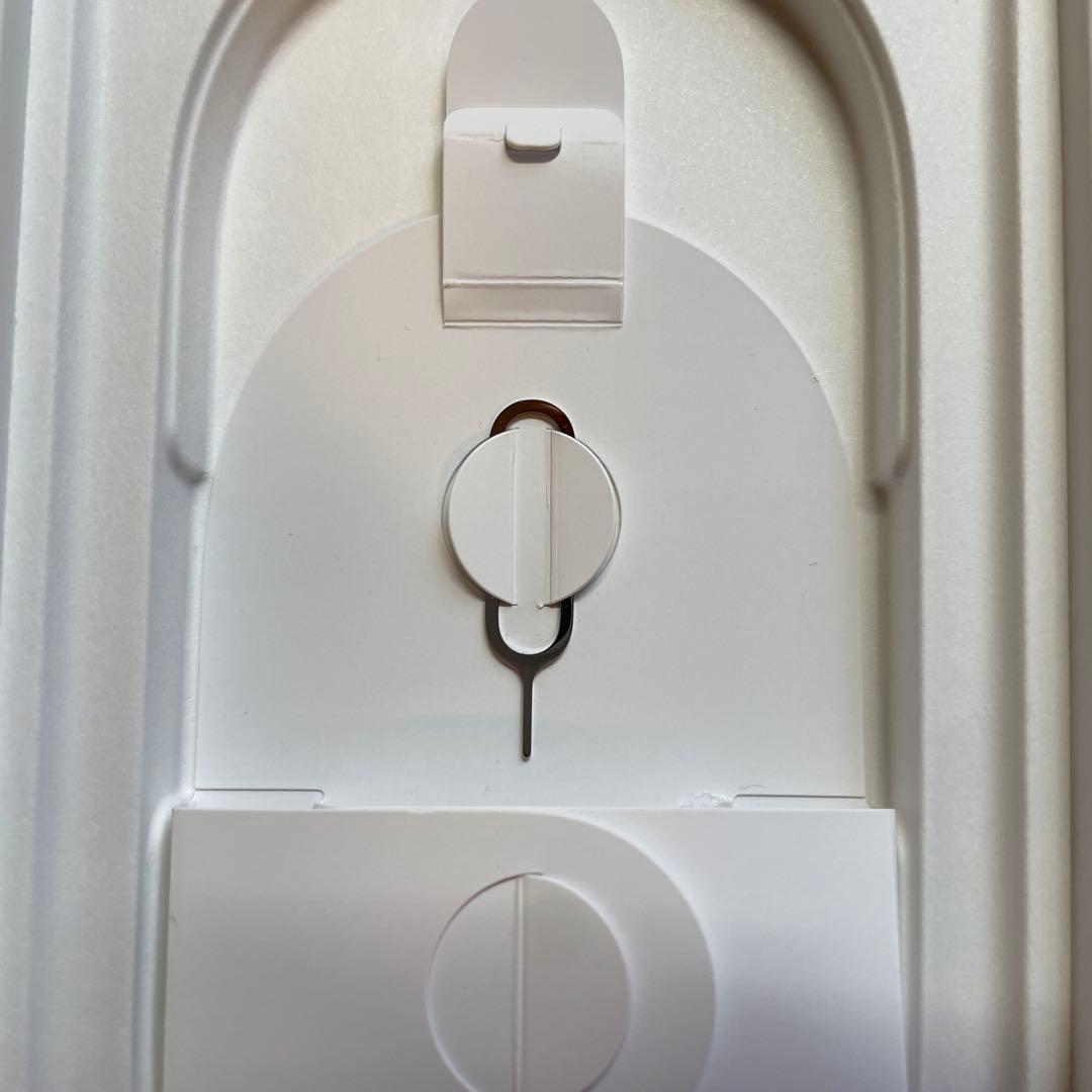 iPhone 16 128GB 23日発送【極美品】 iFaiceケース付き