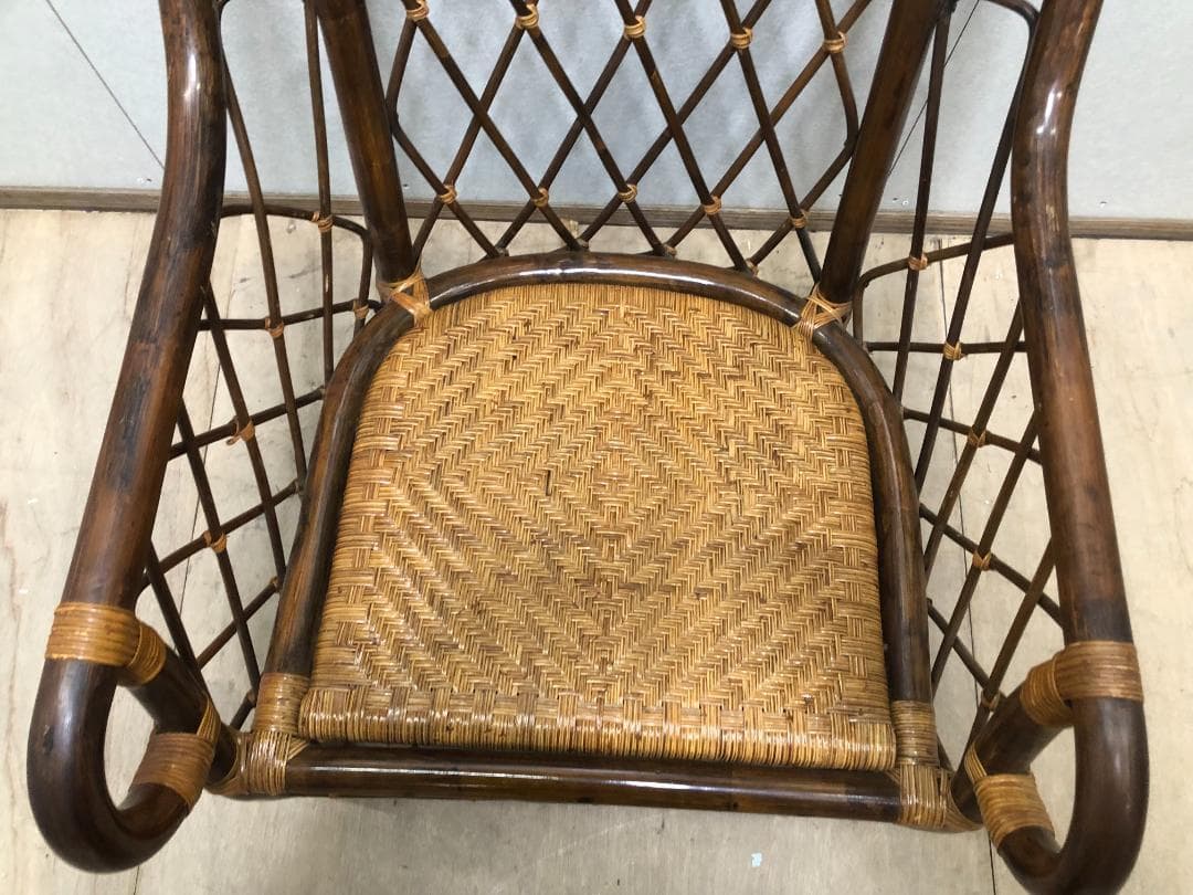 古家具 　籐ラタンフレーム アームチェア ラタンチェア 椅子 イス　250226
