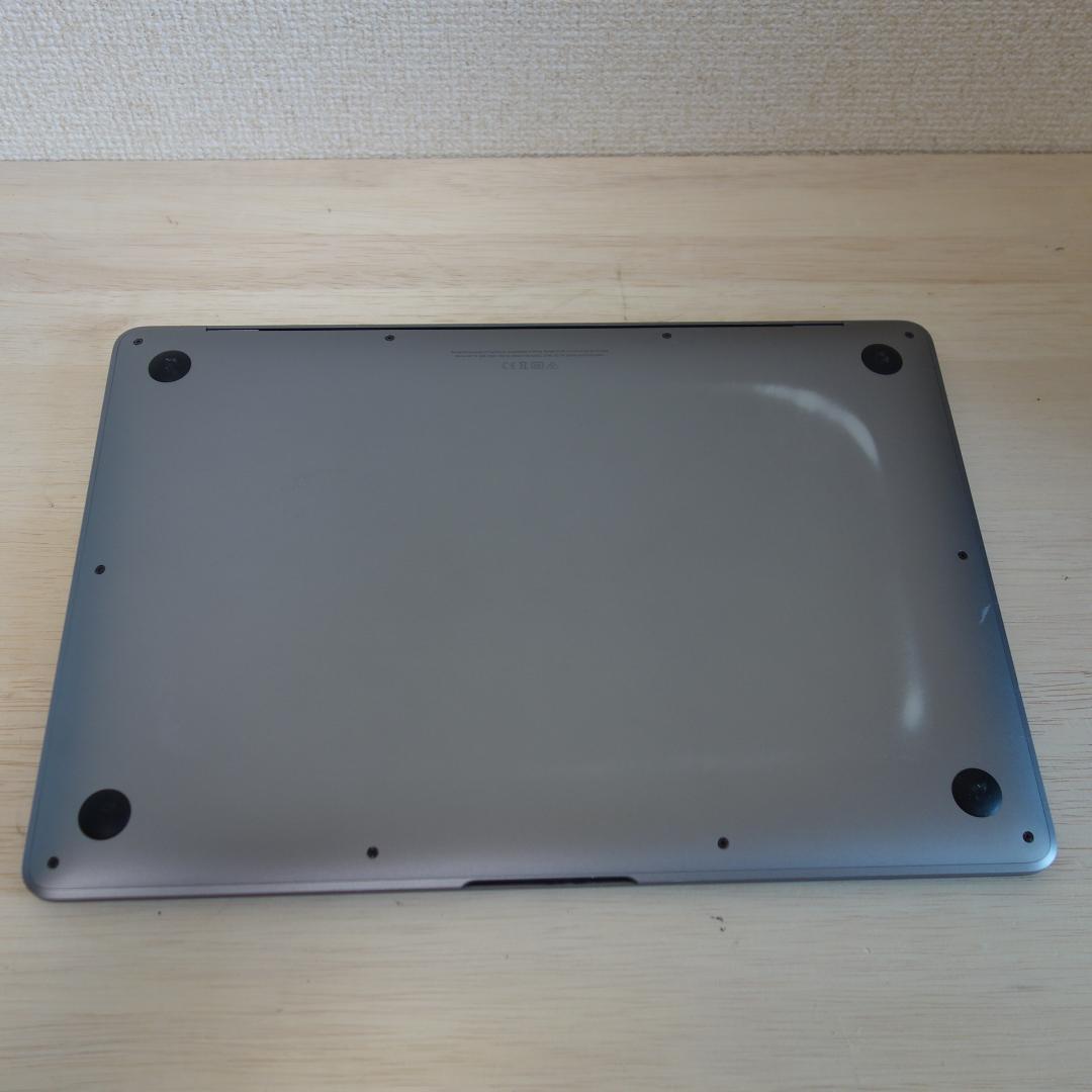 256）MacBook Air 2020 13インチ　/1TB/16GB/i5