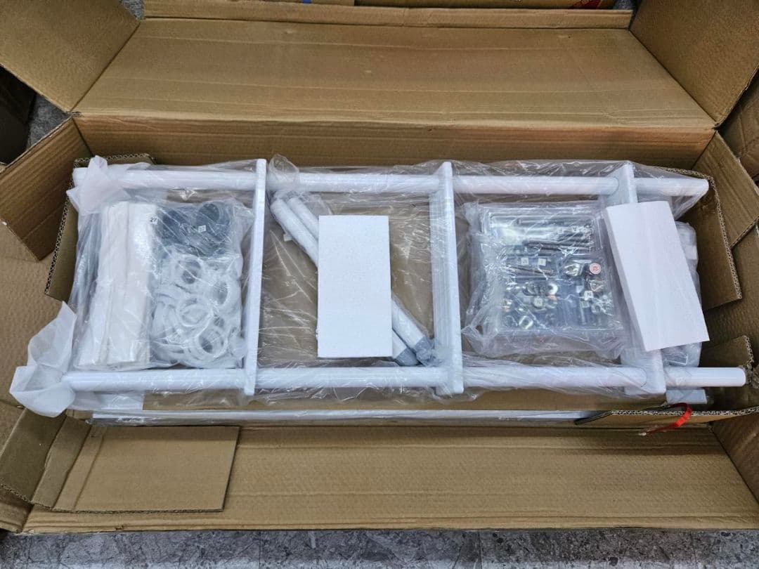 ふらんすぱん　　カーテンを取り付けられるロフトベッド　WH色